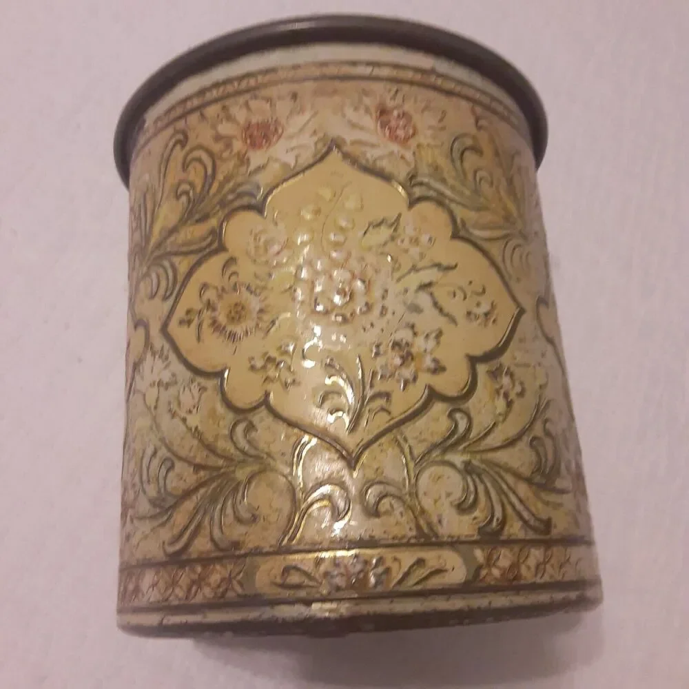 Vintage Holland Distressed Aged Tin Canister set Decor Cottage